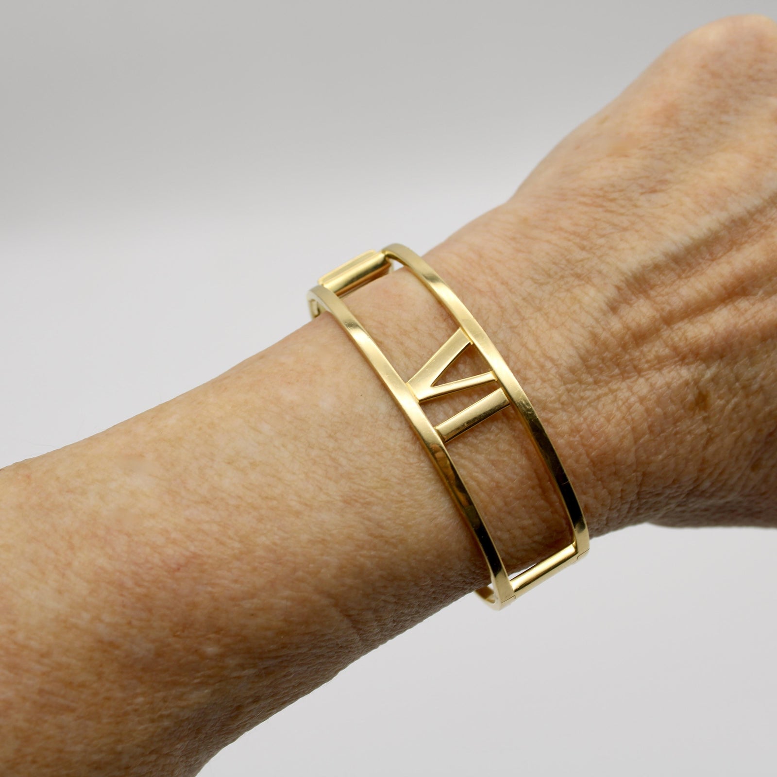 18K Gold Tiffany & Co. Atlas Bracelet | Kirsten's Corner