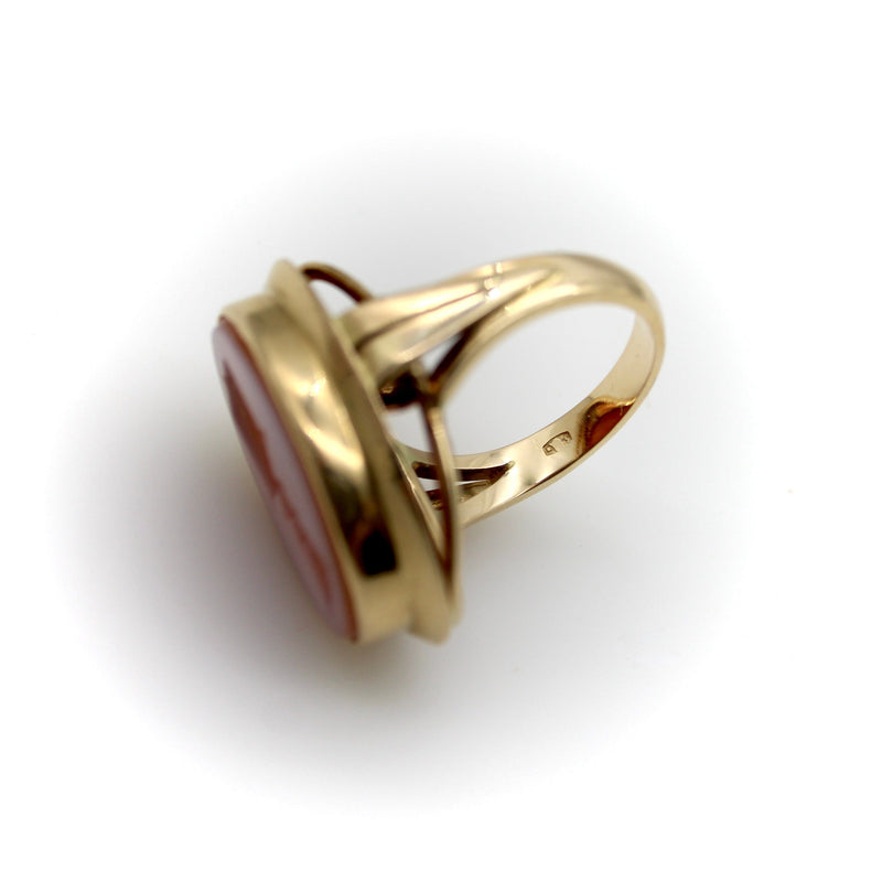 Victorian 14K Gold Banded Agate Intaglio Signet Ring Ring Kirsten's Corner 