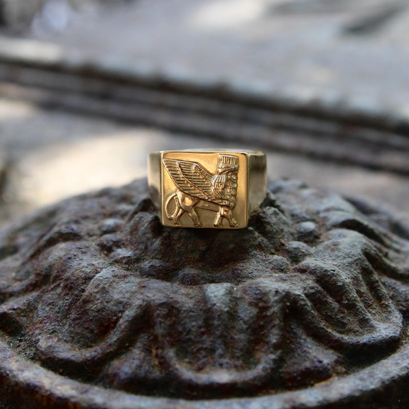 Vintage 18K Gold Lamassu Men’s Signet Ring Kirsten's Corner 