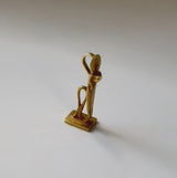 Vintage 1976 MMA King Tut 18K Gold Wadjet Pendant