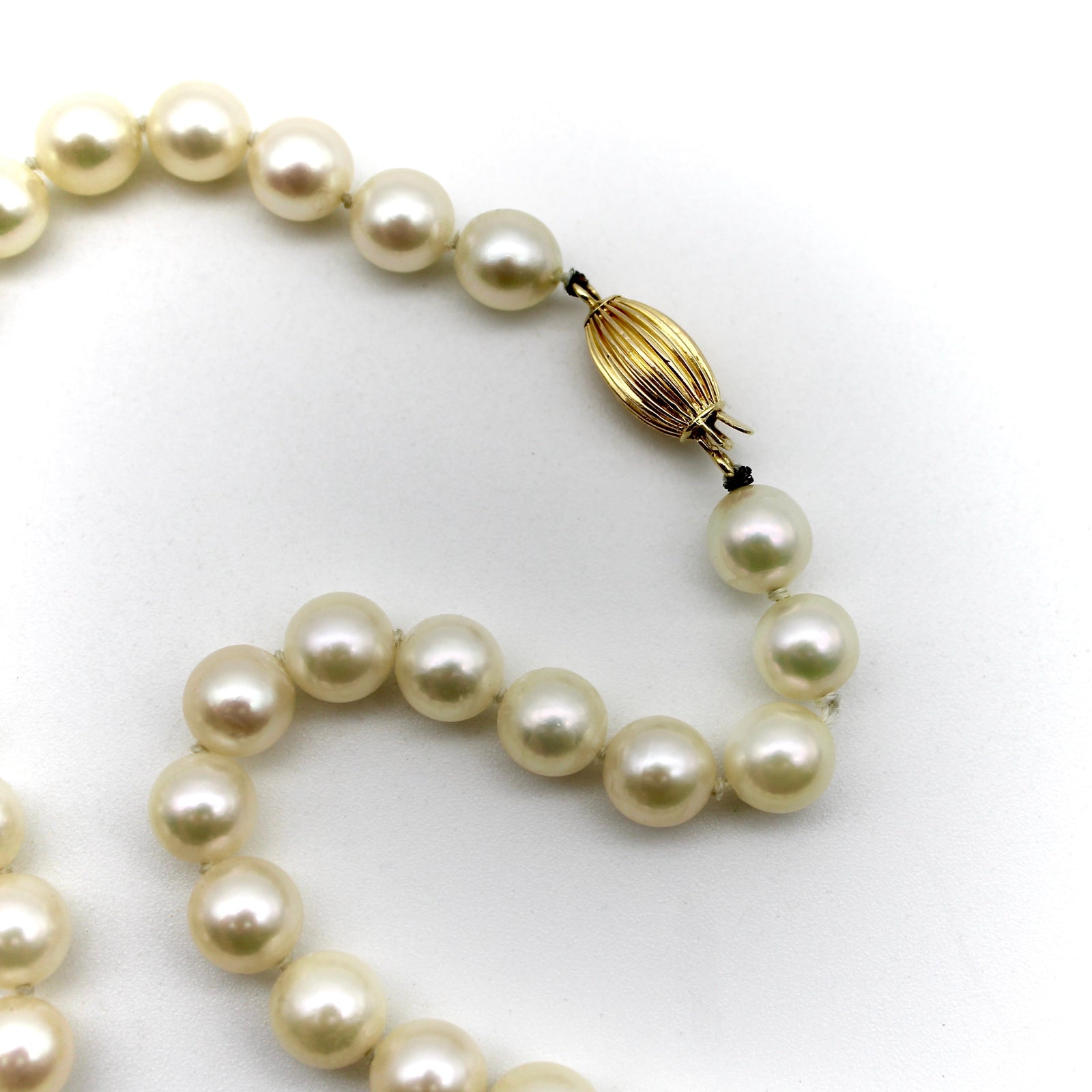 Signed PJS 14K Yellow Gold Clasp Estate White Pearl outlet Necklace 17 1/2